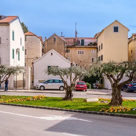 Centar Manus Διαμέρισμα Σπλιτ